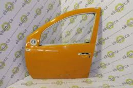 Dacia Duster bontott használt bal első beszálló oldalajtó 801012606R - Bontott használt Dacia karosszéria alkatrészek webáruház