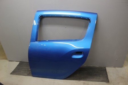 Dacia Sandero II bontott használt bal hátsó beszálló oldalajtó 821017625R - Bontott használt Dacia karosszéria alkatrészek webáruház